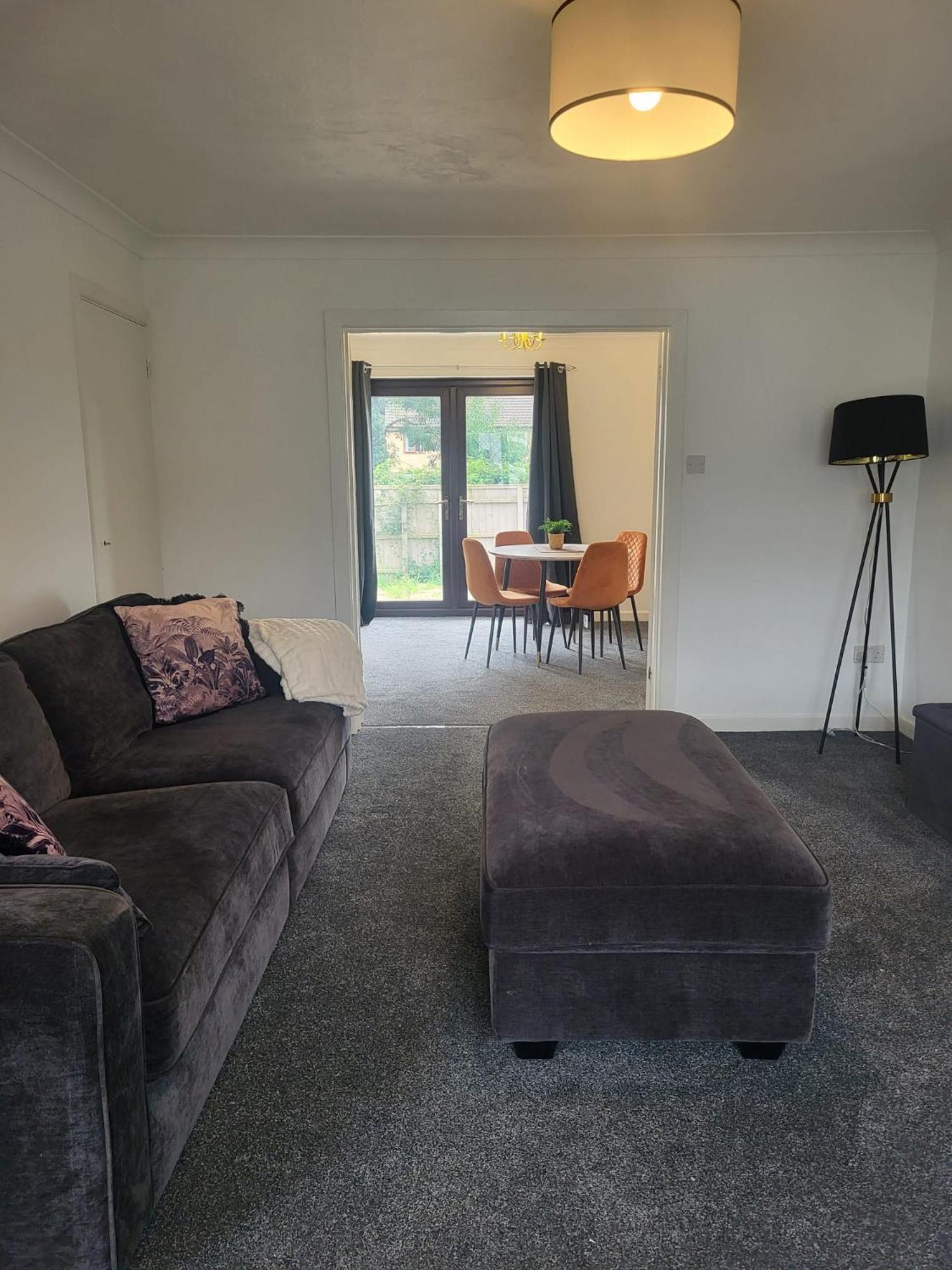 Holiday home Spacious 4 Bed Family Retreat In The Heart Of Weymouth Close To Beaches & Attractions Broadwey